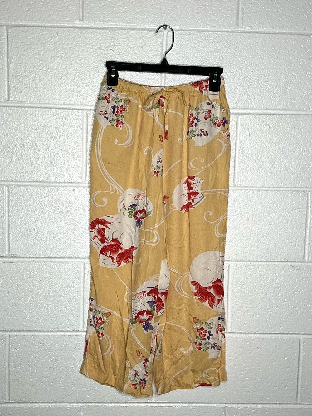 < Y2K Japanese Inspired Goldfish/Floral Pattern 100% Silk Pants >
